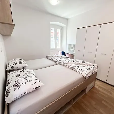 Apartma -