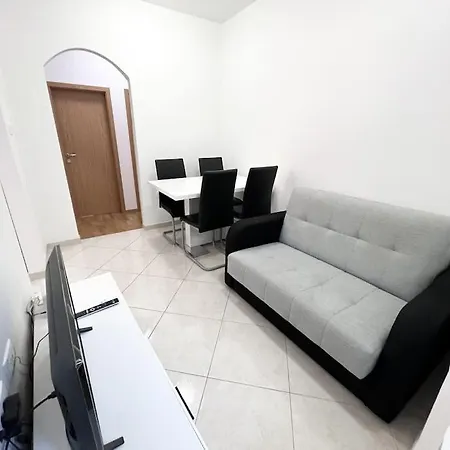 Appartement Apartma - Koper