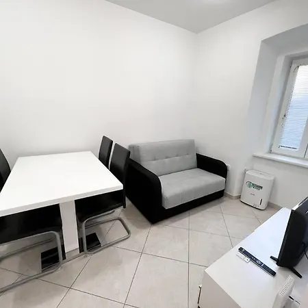 Apartma - كوبر