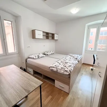 Apartma -