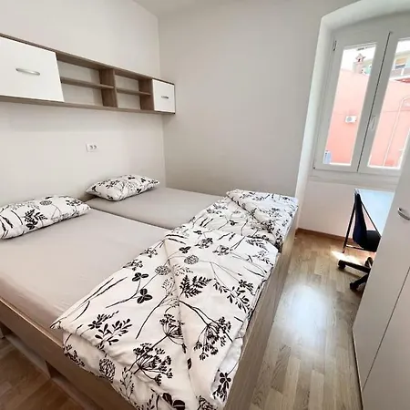 Apartma -