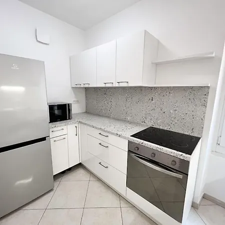 Apartma -